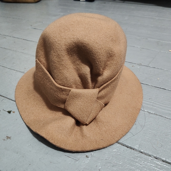Wool hat - Picture 3 of 5